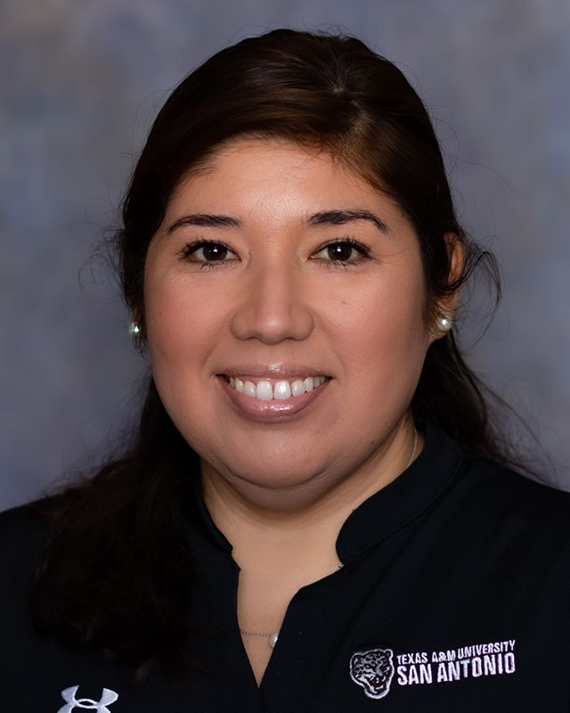 Headshot of Christi Cano.