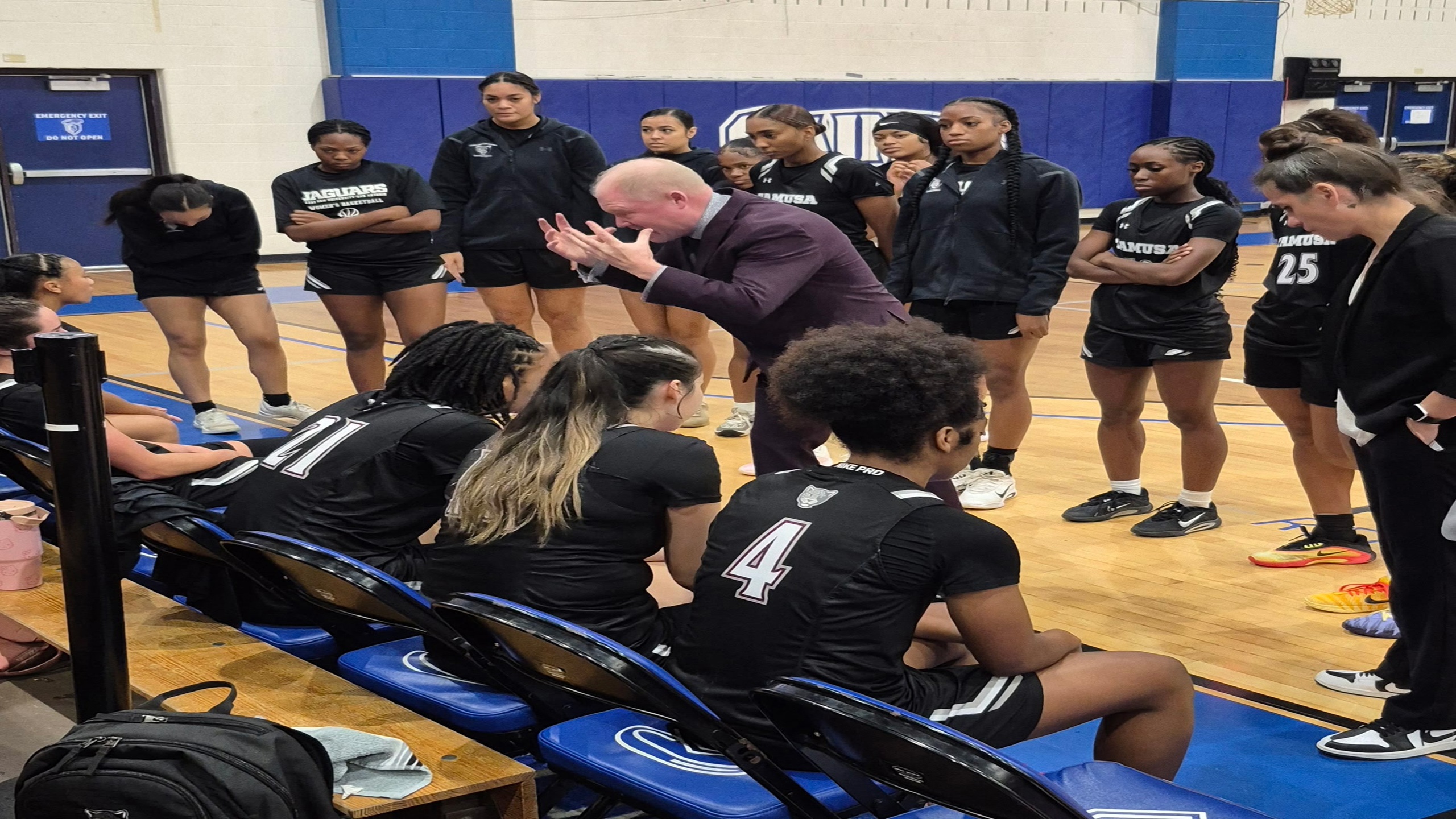 Jaguars Outlast OLLU in Overtime