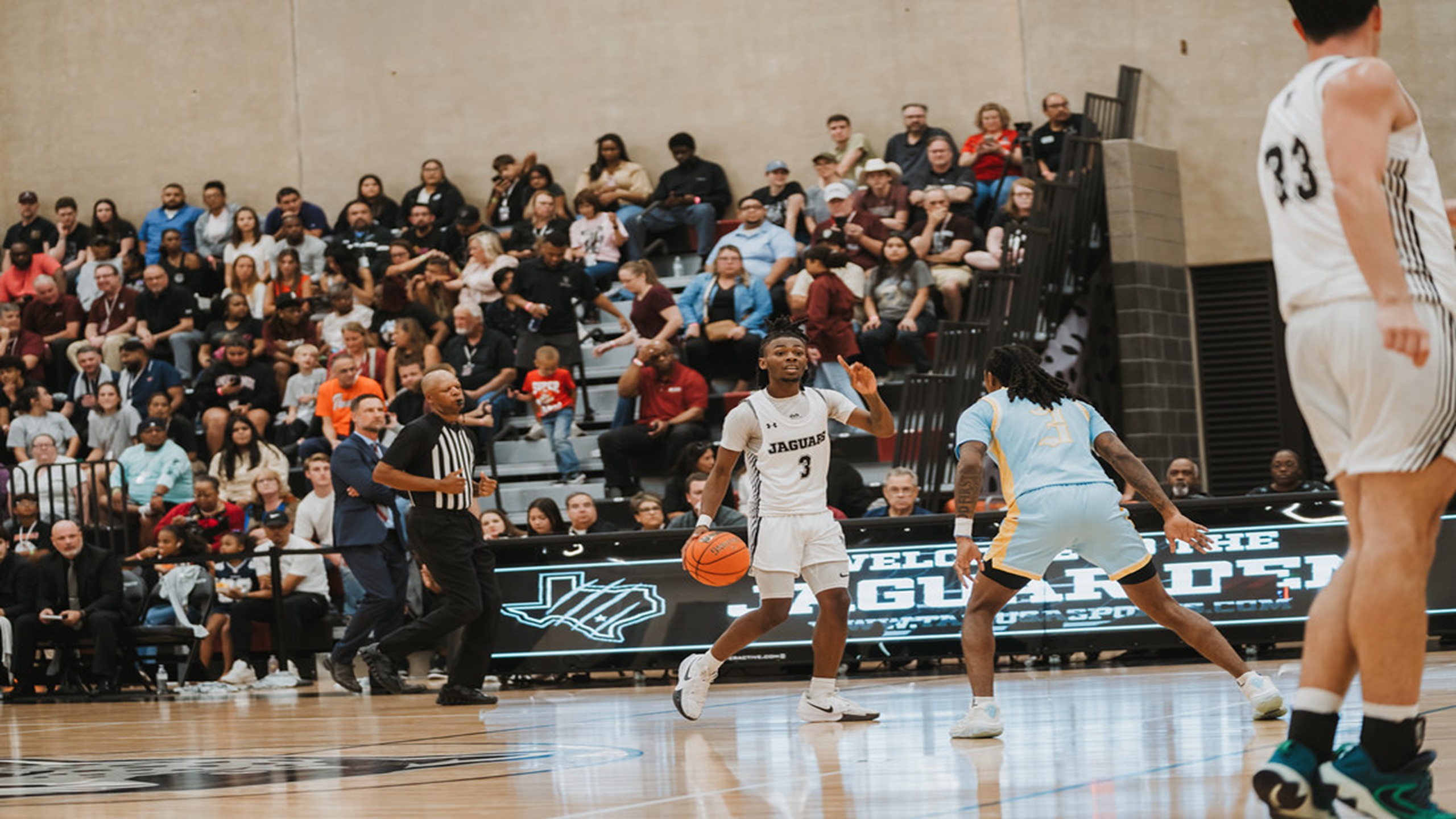 Jaguars Grind Out Road Win Over Stanton, 68&ndash;64